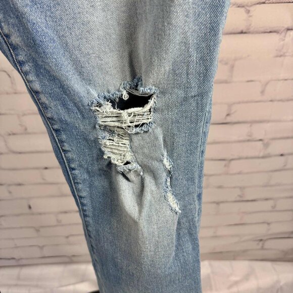 Seven7 Distressed Croopped Straight Leg Jeans Women’s Size 8 Light Wash - Picture 3 of 13